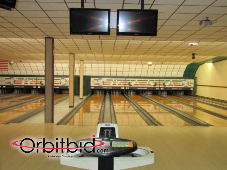 (1) Qubica/AMF bowling alley...