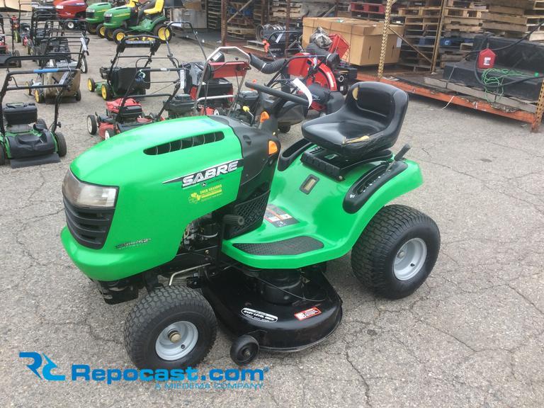 John deere sabre riding best sale lawn mower