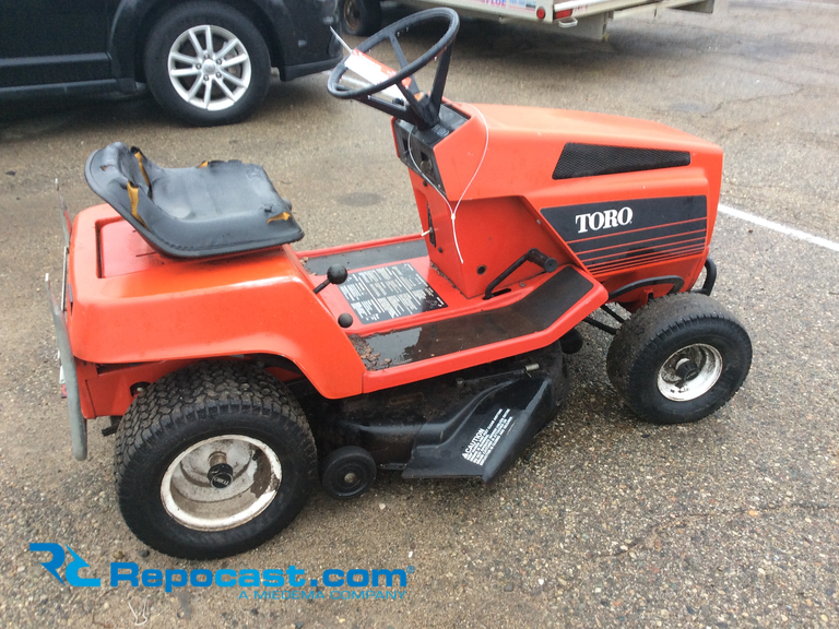 Repocast Toro 11 32 Lawn Tractor