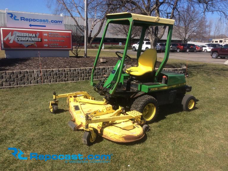 John 2024 deere f935