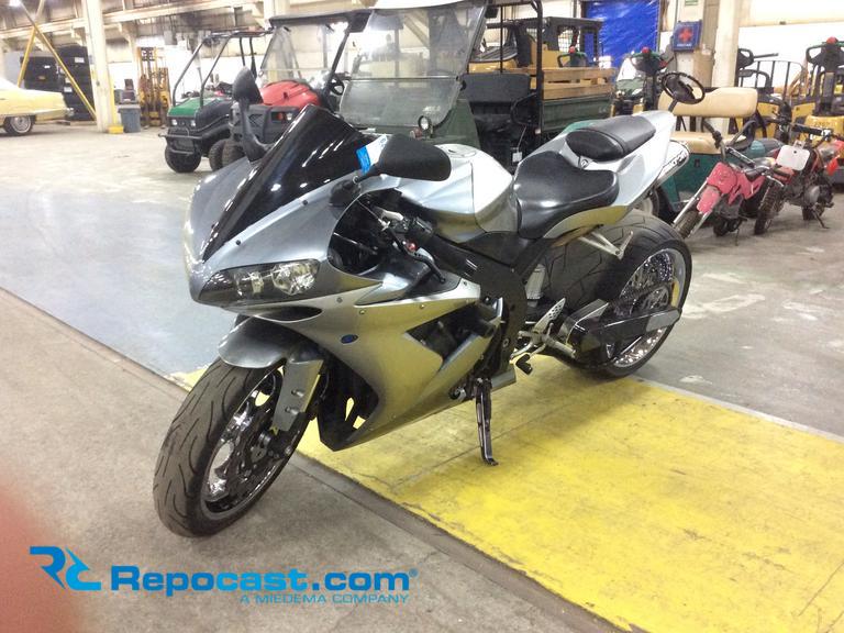 04 r1 store for sale