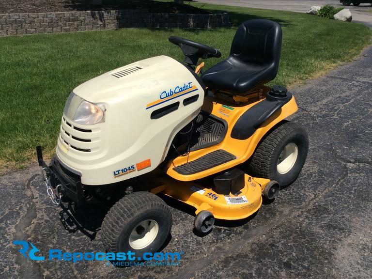 Repocast Cub Cadet LT1045 riding lawn mower