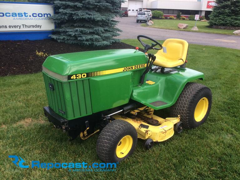 John Deere 430 garden tractor