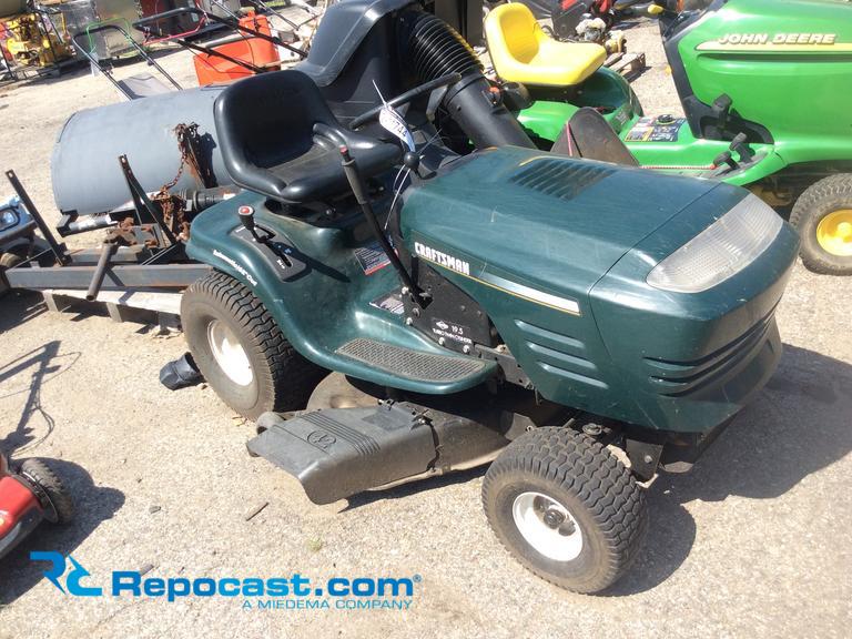 Repocast.com® | Lot of (1) Craftsman automatic 42" cut...