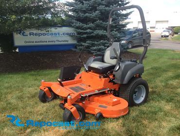 Repocast Husqvarna Zero Turn Mower M ZT 61 EFI