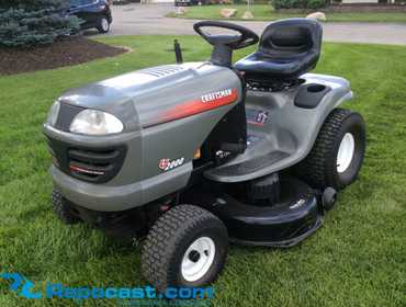 Craftsman 2000 outlet riding lawn mower