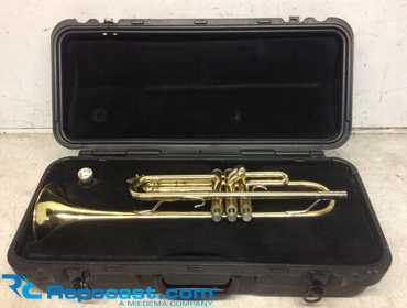 Repocast.com® | Bach TR300 trumpet with case. Includes...