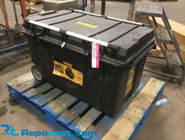 Repocast DeWalt Tough Chest mobile storage tote