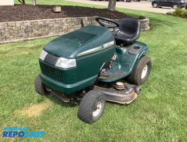 Craftsman green riding outlet mower