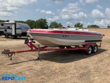 Repocast.com® | 1991 Four Winns 200 Candia Deckboat