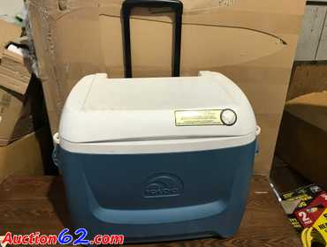 igloo cooler 62 qt