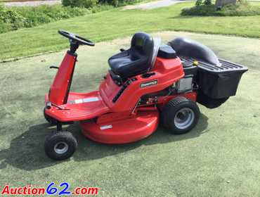 Auction62 Snapper Rear Engine Riding Mower with