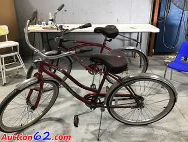 Auction62 Lot of 2 Huffy Santa Fe II Cruiser