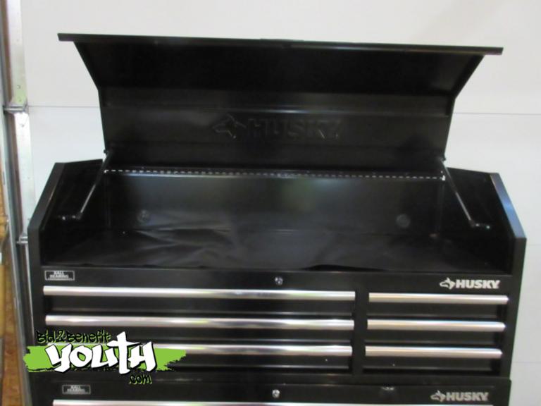 Bid 2 Benefit Youth Com New Husky 52 In 18 Drawer
