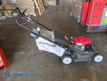 LiquidBidding Honda HRX 217 Electric Start Mower W