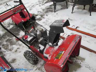 Yard machines best sale snow blower