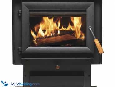 LiquidBidding | Vogelzang Plate Steel Wood Stove with...