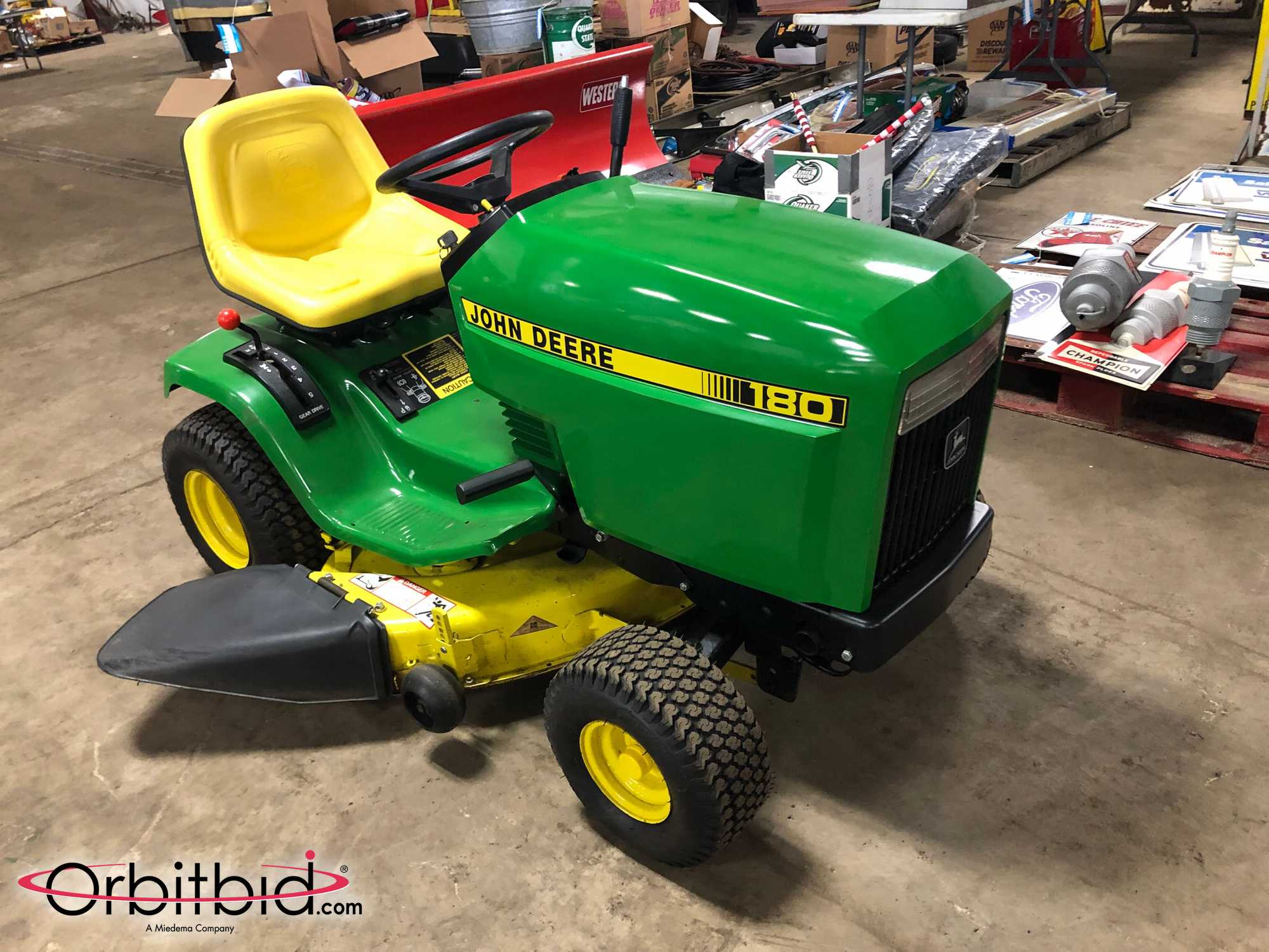 John deere 180 riding mower new arrivals