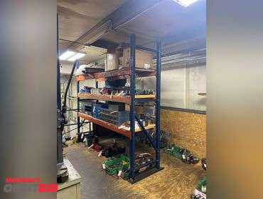 Orbitbid.com® | (2) sections of pallet racking,...