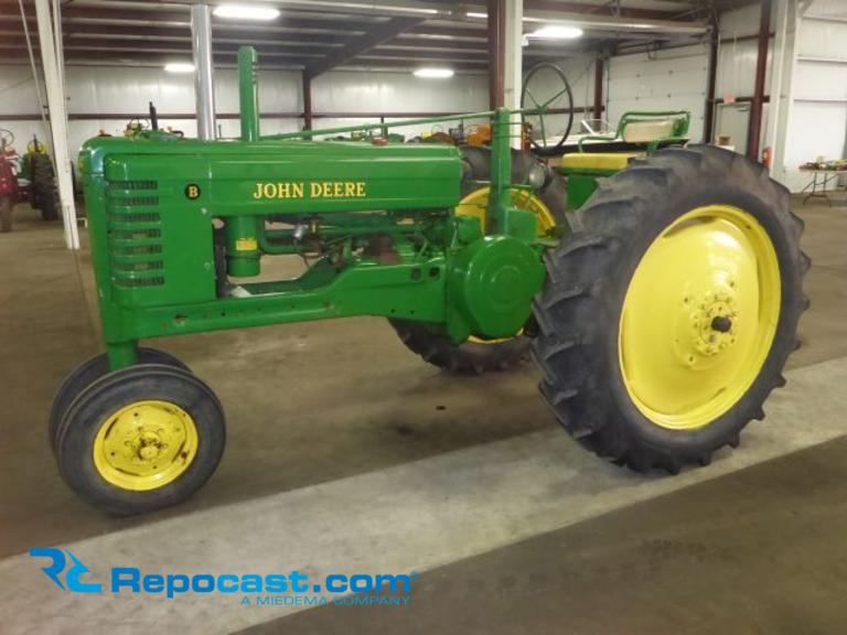 1949 John Deere B Tractor