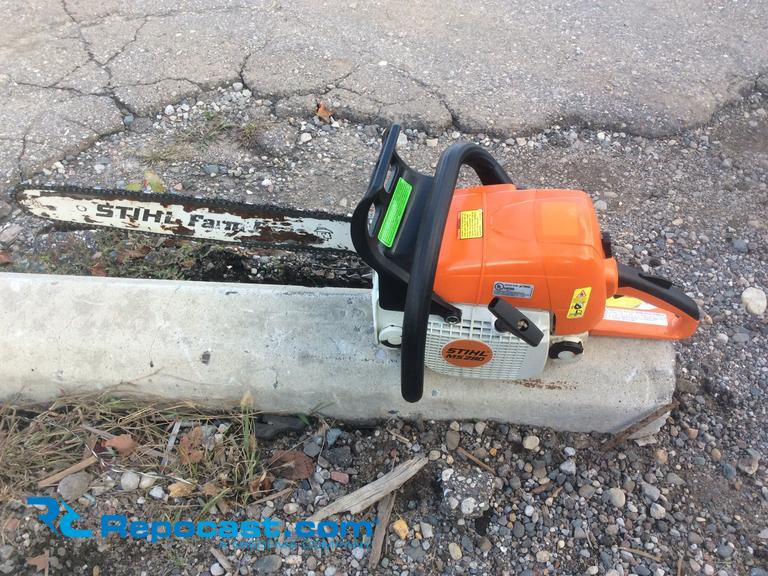 Stihl 20" chainsaw, model MS290, runs and operates, used