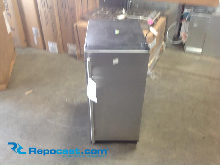 ULINE UCLR1215S00 Ice machine