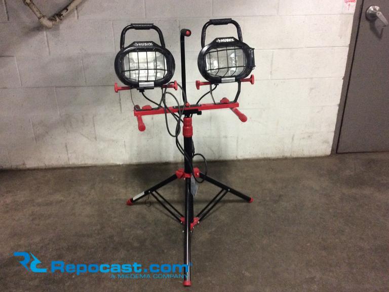 Husky 2Head Halogen Work Lights on...