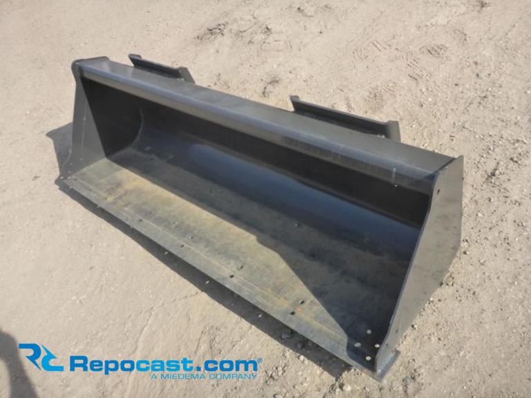 Bobcat 60" Bucket, quick attach