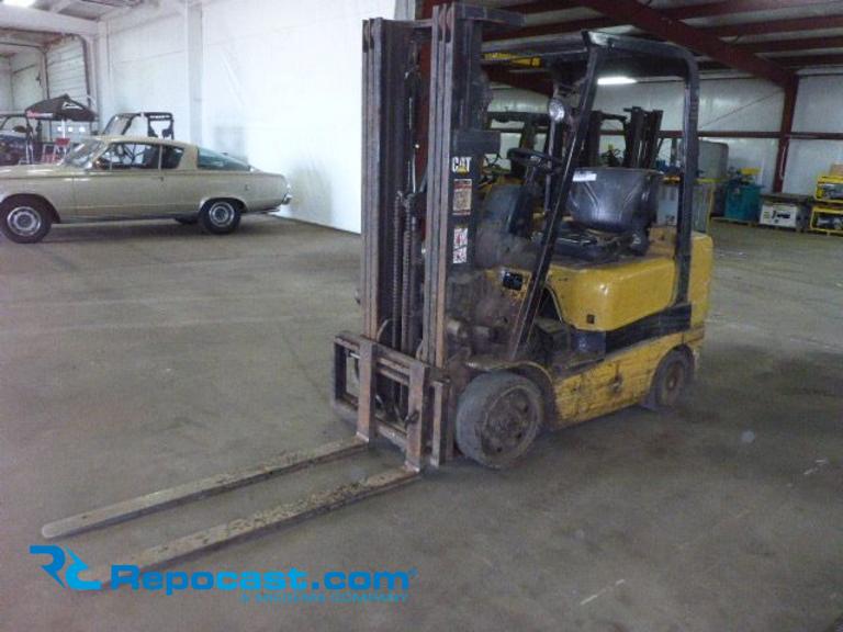 Caterpillar GC25K Propane Forklift