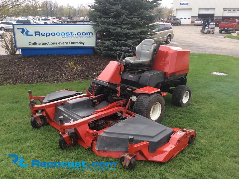 Toro 4-Matic 455D 11' Groundskeeper, 4,639 hrs. 3-Cylinder Diesel, Runs &amp; Operates, leaks...