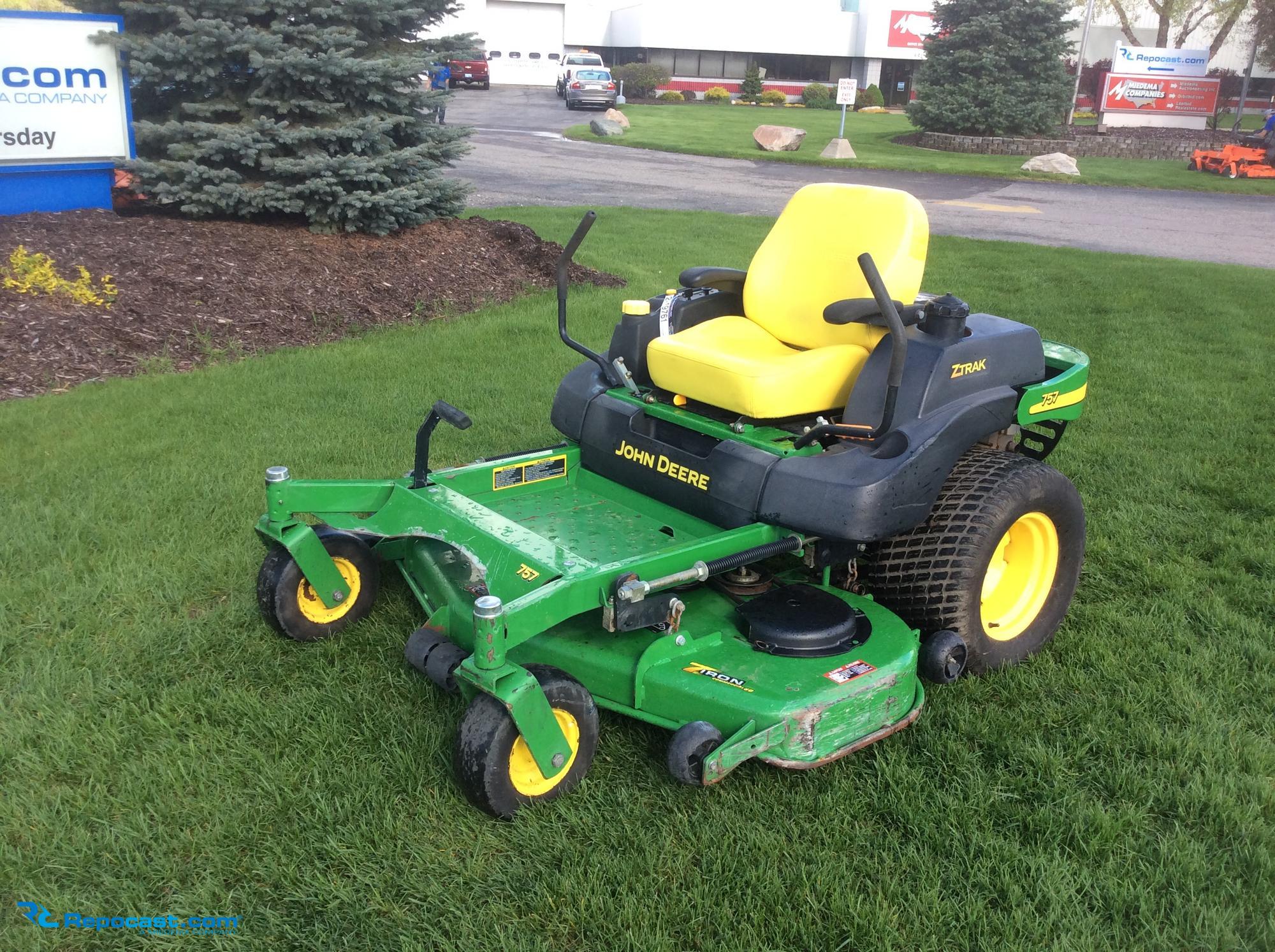 Repocast John Deere 757 commercial hydrostatic