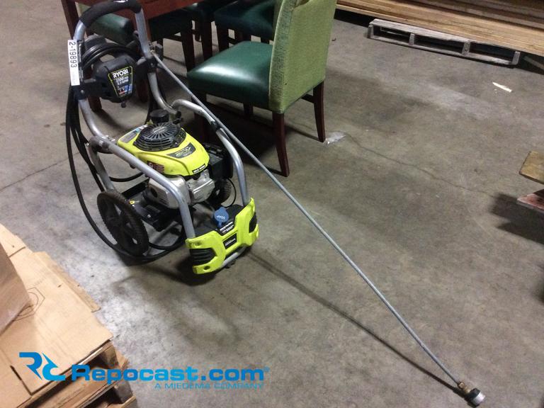 Ryobi 3100 PSI power washer with Honda motor OHC, with hose, and multifunction nozzle, motor and...