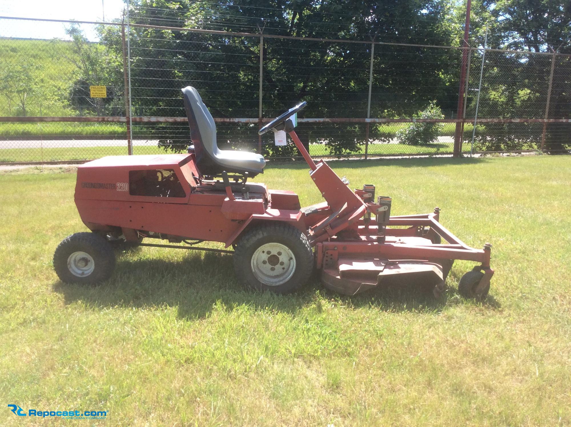 Repocast Toro Groundsmaster 220 Zero turn