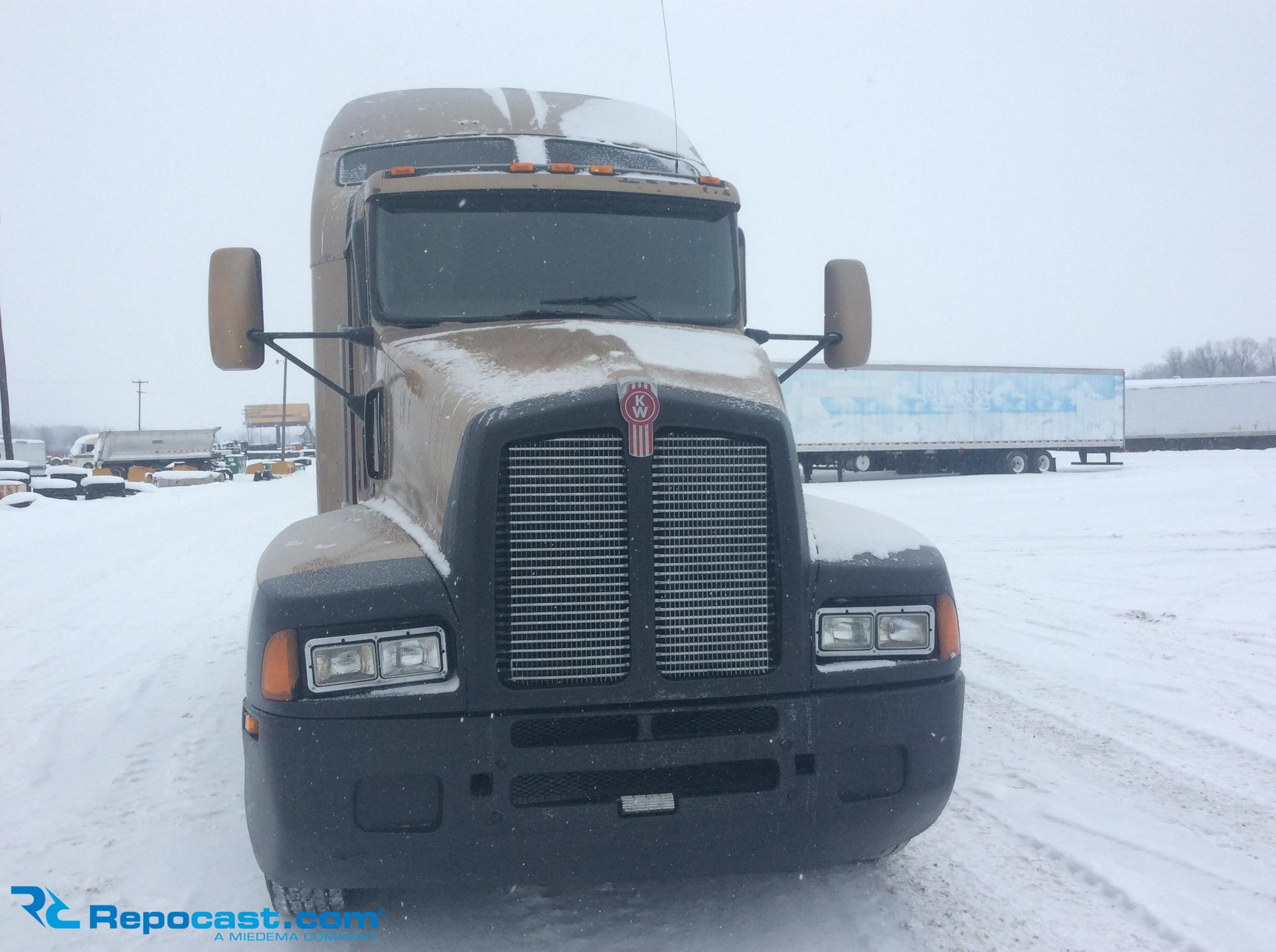 Repocast.com® | 2007 Kenworth T600 1XKADB9X27J199923