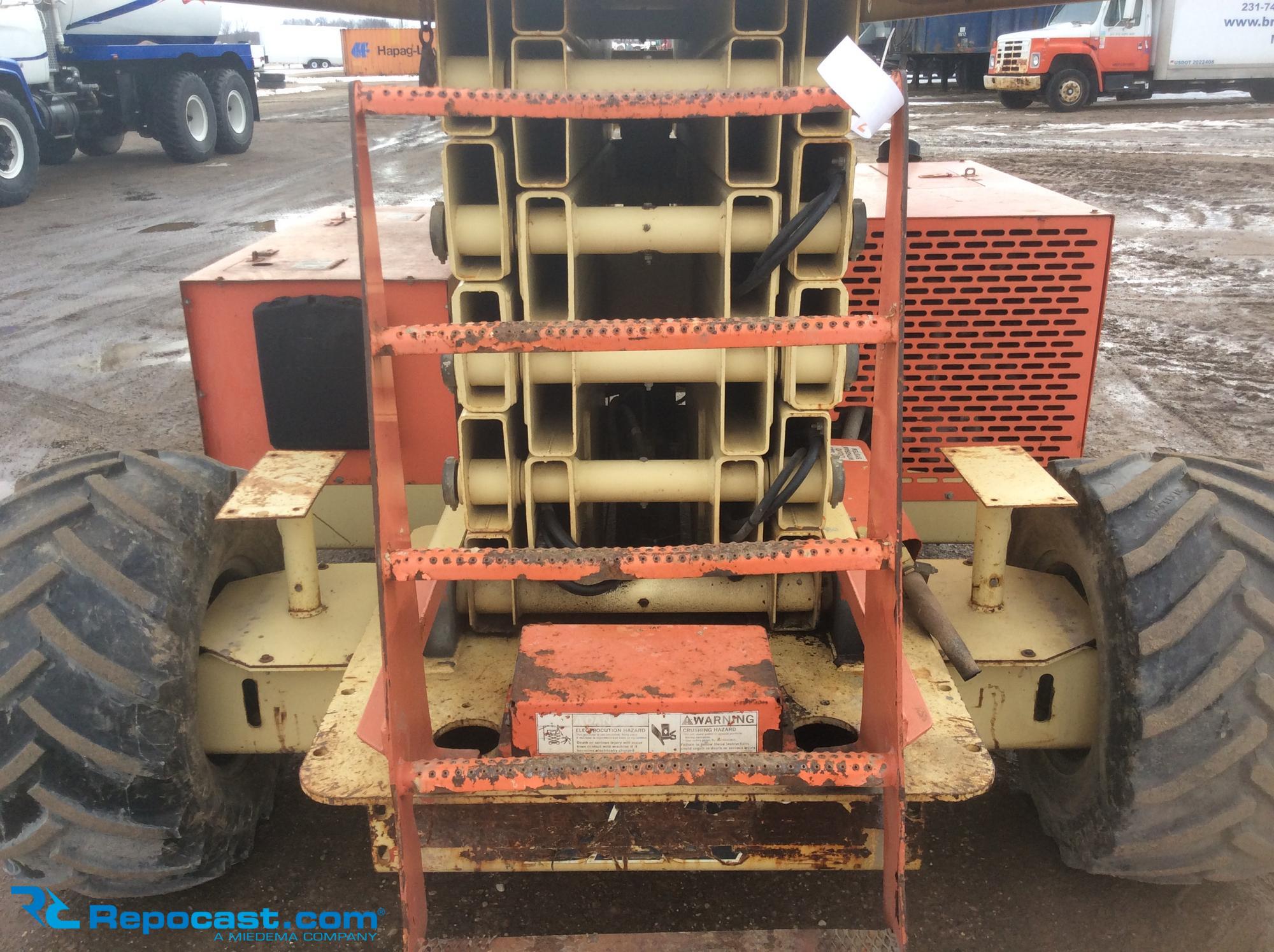Repocast.com® | 2002 JLG 40 RTS Off-road scissor lift