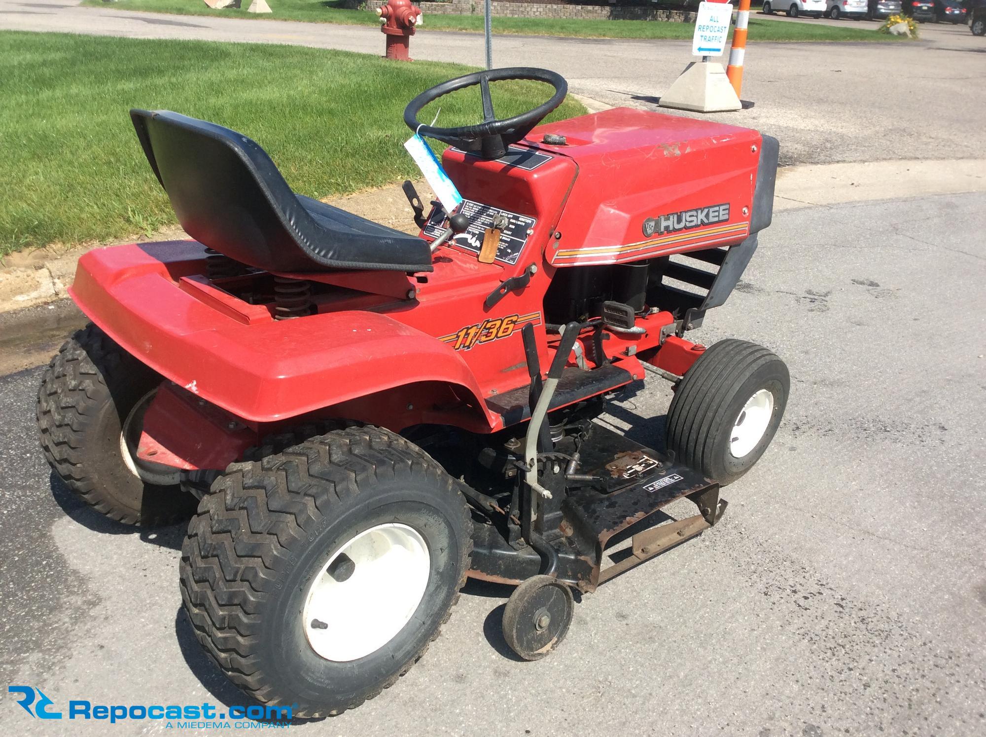 Old huskee best sale riding mower