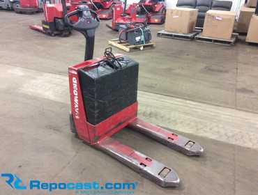 2011 Raymond motorized electric pallet jack Model 102T-45L, S/N 102-11-20540, 655 metered hours,...
