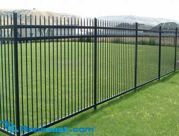 Skid lot of (30) New Member's Mark Fence Panels. Each Box Measures 5'H x 6.5'W - total of 195'...