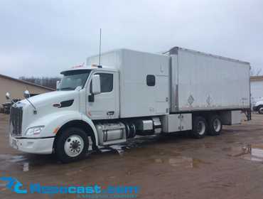 2016 Peterbilt  579 Box Truck 1NPBHP8X5GD321555