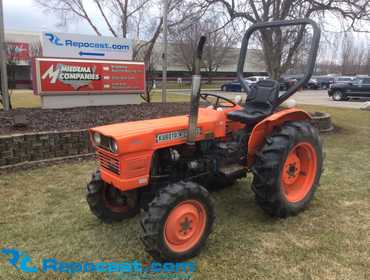 Kubota Double Traction L245DT