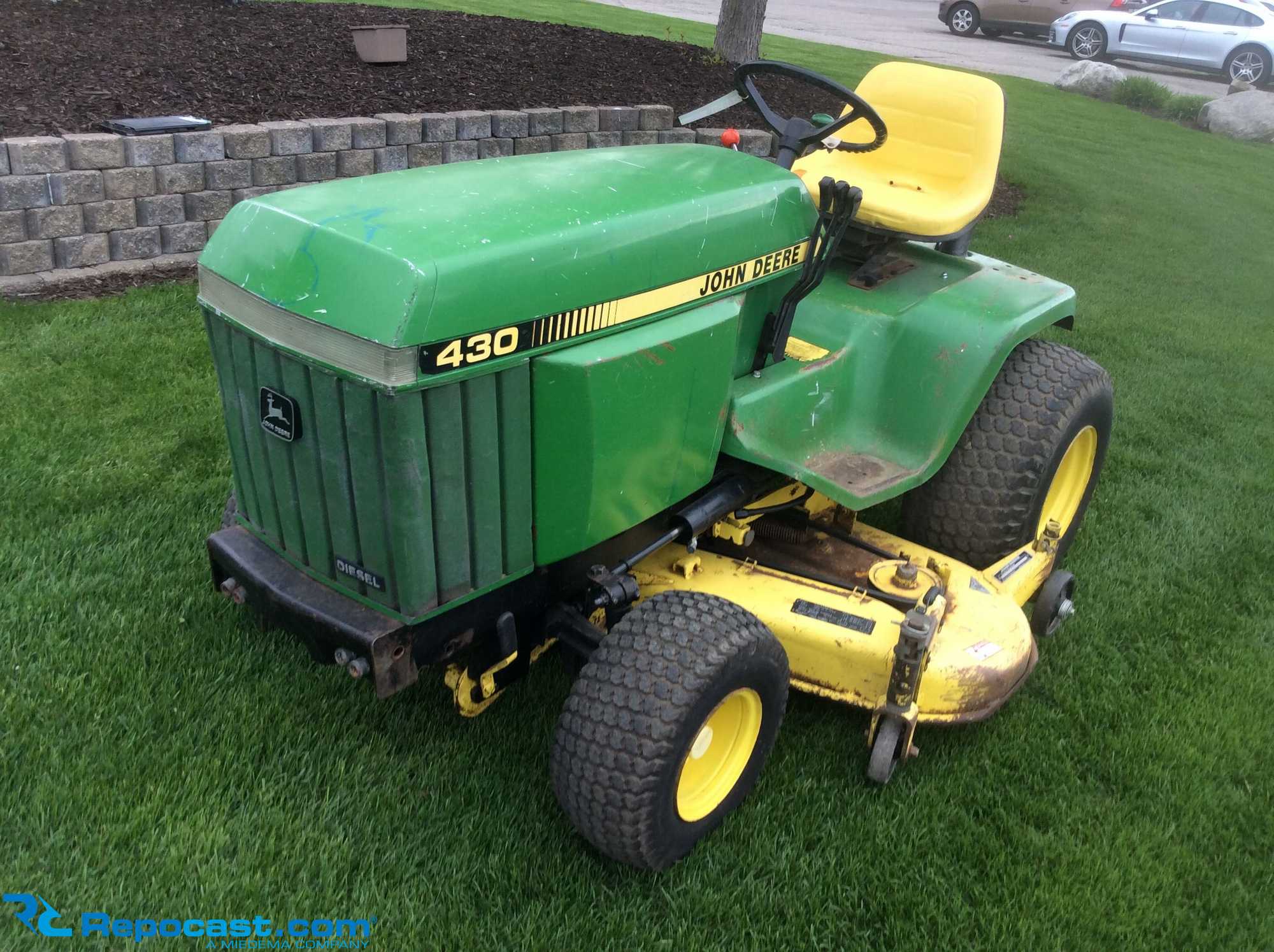 John deere 430 best sale lawn tractor for sale