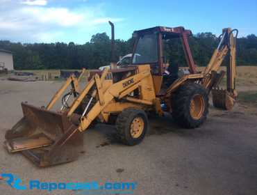 Case 580E 4x4 Loader Backhoe