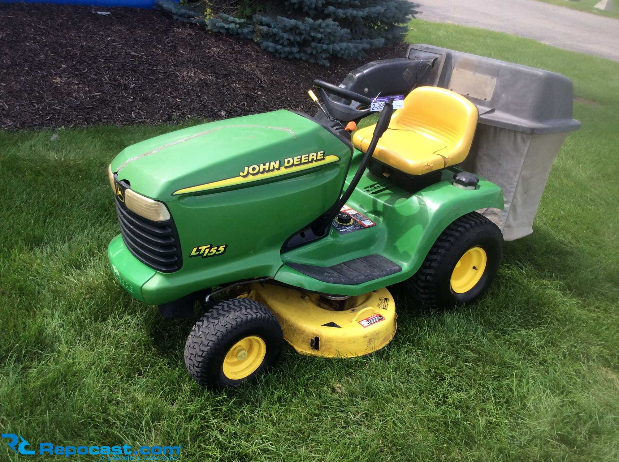 Repossessed lawn discount mowers for sale