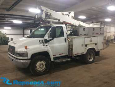 2005 GMC C5500 Bucket Truck 1GDE5C1205F534348