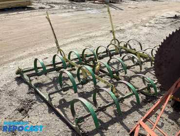 Repocast.com® | 8’ wide spring tooth drag, used