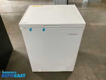 Insignia NS-CZ50WH0 Chest Freezer