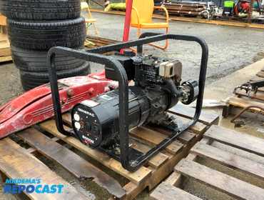 Lot of (1) Generac S5002 Generator, 5000W, 20A, 120-240V, 30-20.8A, Runs But Doesn’t Make Power