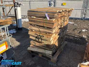 Repocast.com® | Skid lot of 30” wood stringers.