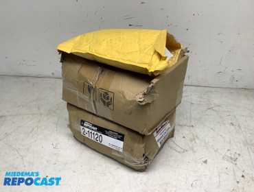 Lot of parts for 04 Volvo XC90 2.5L including two brake calipers Part #BC30412 and #BC30413 - Oil...