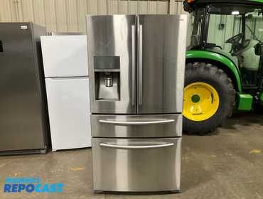 Samsung Refrigerator RF24FSEDBSR